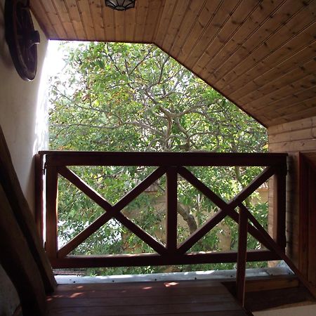 Egkoris Vendeghaz Hotell Bakonyszucs Rom bilde